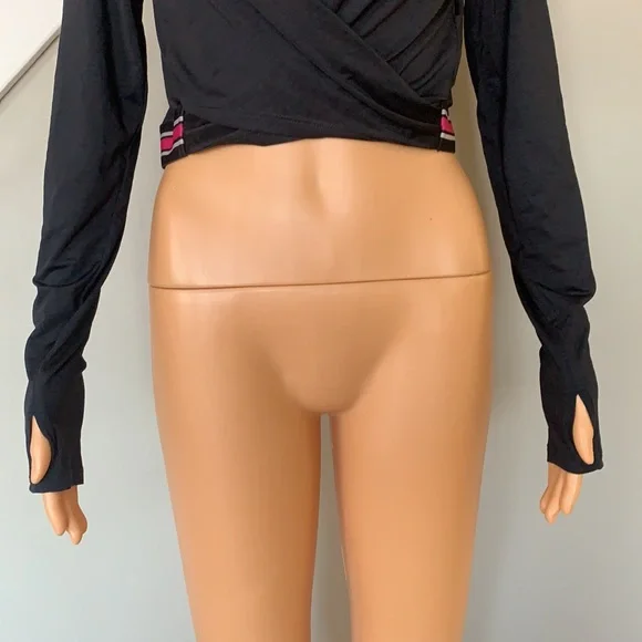 Fabletics crop top - Picture 3 of 6